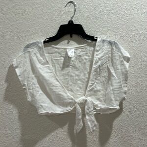 White matching set, top and skirt